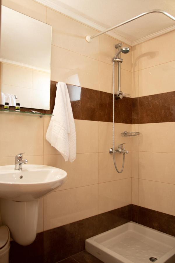 De La Plage Hotel Koroni Bagian luar foto